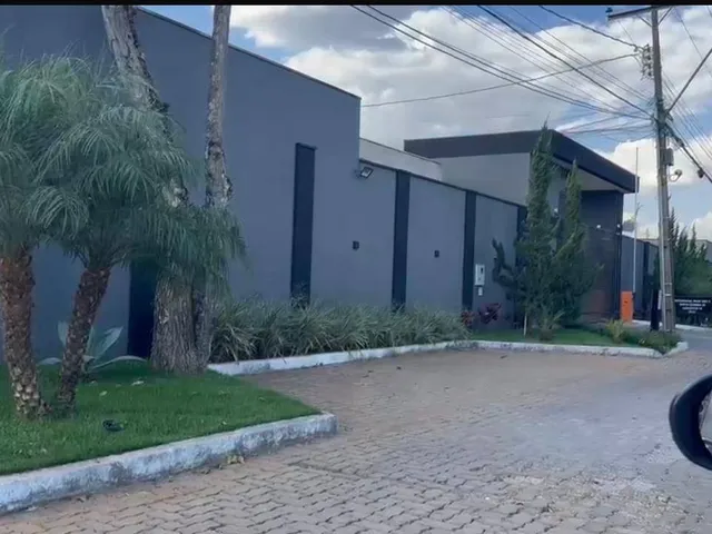 Terreno com 300m², à venda, no bairro Park Way em Brasília