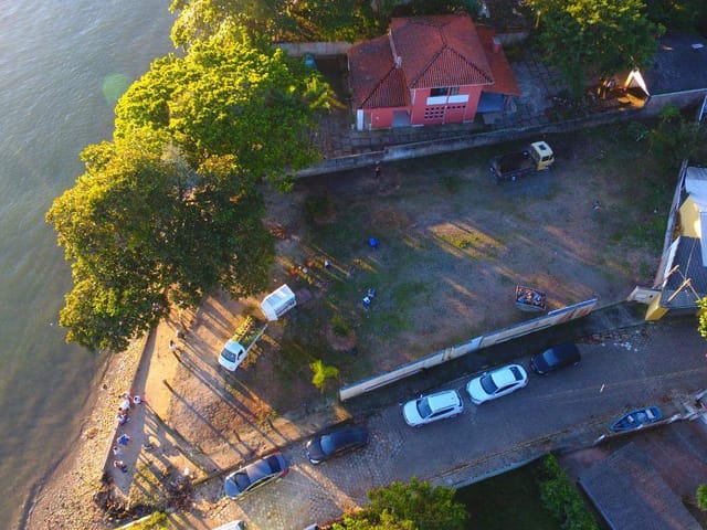 Terreno com 946m², à venda, no bairro Armação em Penha