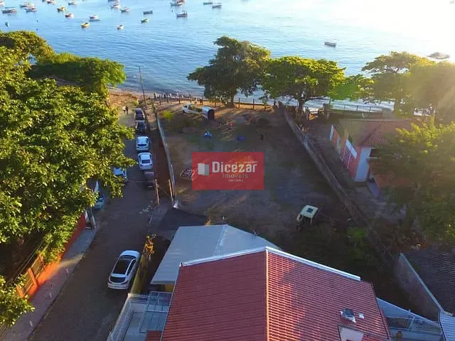 Terreno com 946m², à venda, no bairro Armação em Penha