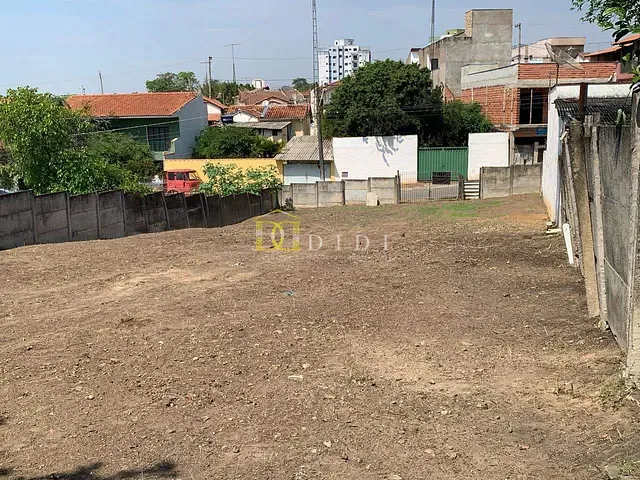 Terreno com 556m², à venda, no bairro Centro em Porto Feliz