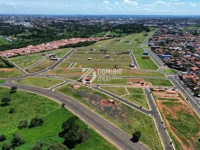 Terreno com 250m², à venda, no bairro Jardim Maracanã em Uberaba