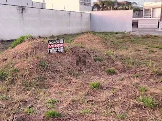 Terreno com 493m², à venda, no bairro Village Mantiqueira em Guaratinguetá