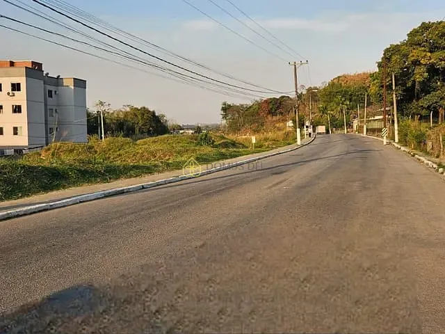 Terreno com 743m², à venda, no bairro Colônia Santo Antônio em Barra Mansa