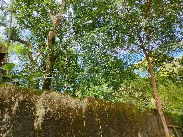 Terreno com 1100m², à venda, no bairro Monte Oliveti em Guapimirim