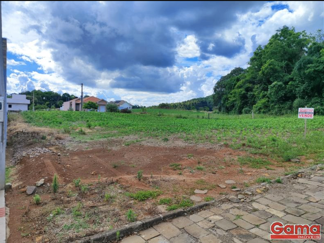 Terreno com 360m², à venda, no bairro Caravágio em Nova Prata