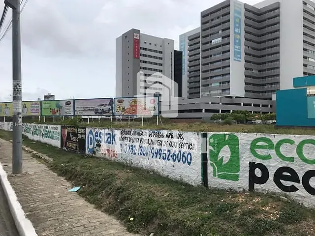 Terreno com 4382m², à venda, no bairro Jardins em Aracaju