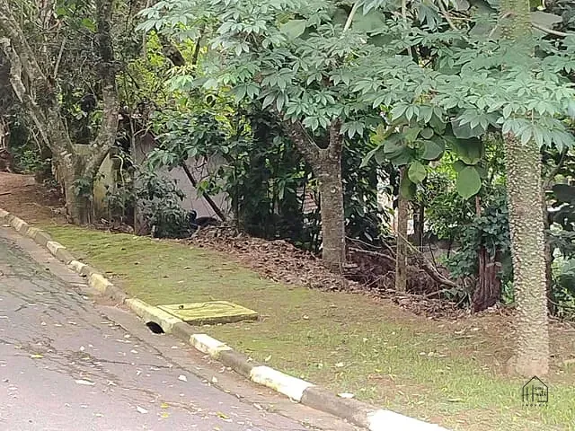 Terreno com 915m², à venda, no bairro Recanto Suiço em Vargem Grande Paulista
