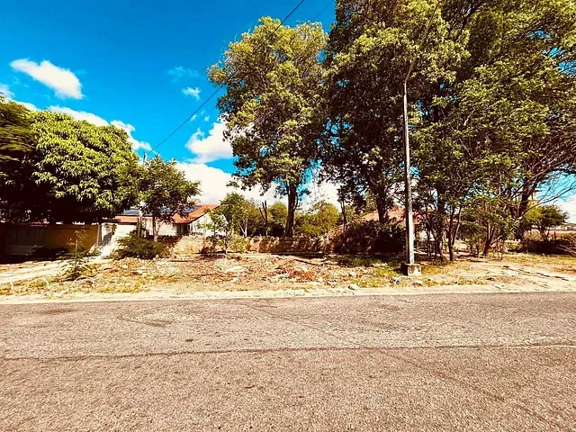 Terreno com 630m², à venda, no bairro General Dutra em Paulo Afonso
