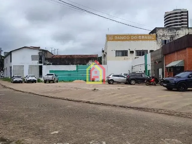 Galpão / Barracão com 1100m², para alugar, no bairro Vila Militar Presidente Castelo Branco em Marabá