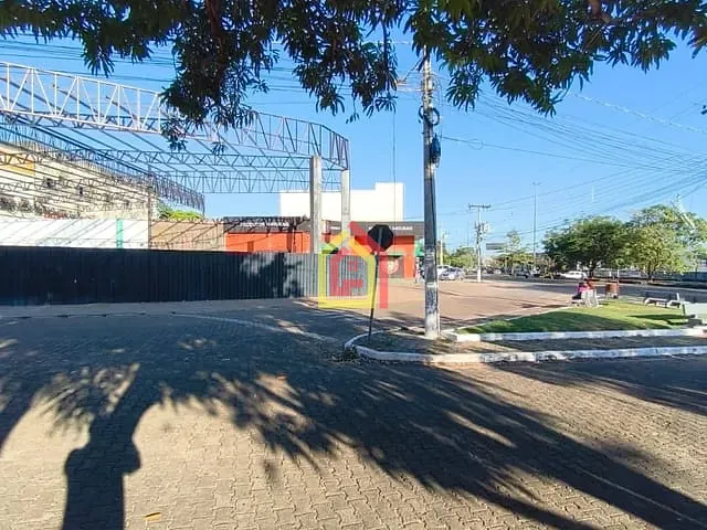 Galpão / Barracão com 908m², para alugar, no bairro Nova Marabá em Marabá