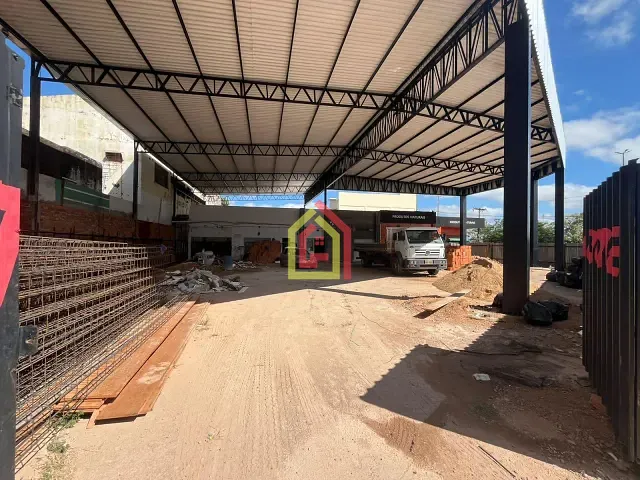 Galpão / Barracão com 908m², para alugar, no bairro Nova Marabá em Marabá
