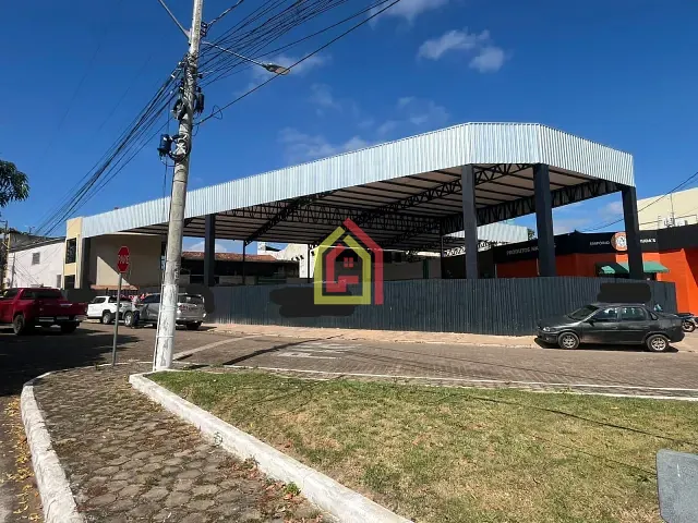 Galpão / Barracão com 908m², para alugar, no bairro Nova Marabá em Marabá