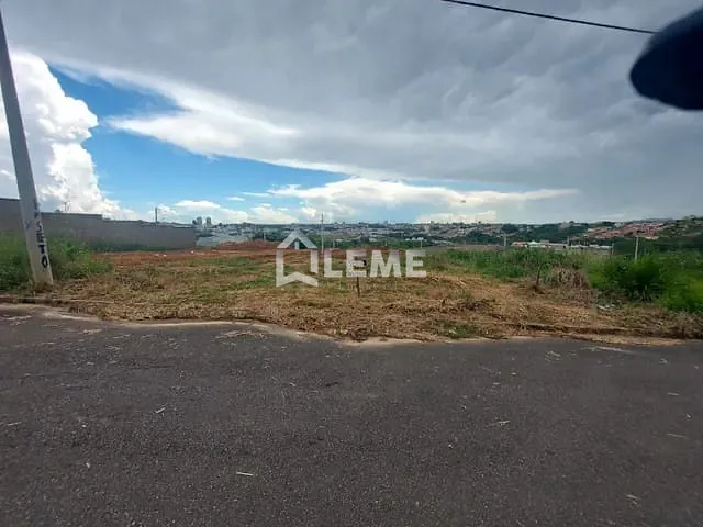 Terreno com 300m², à venda, no bairro Vila Lambari em Mococa