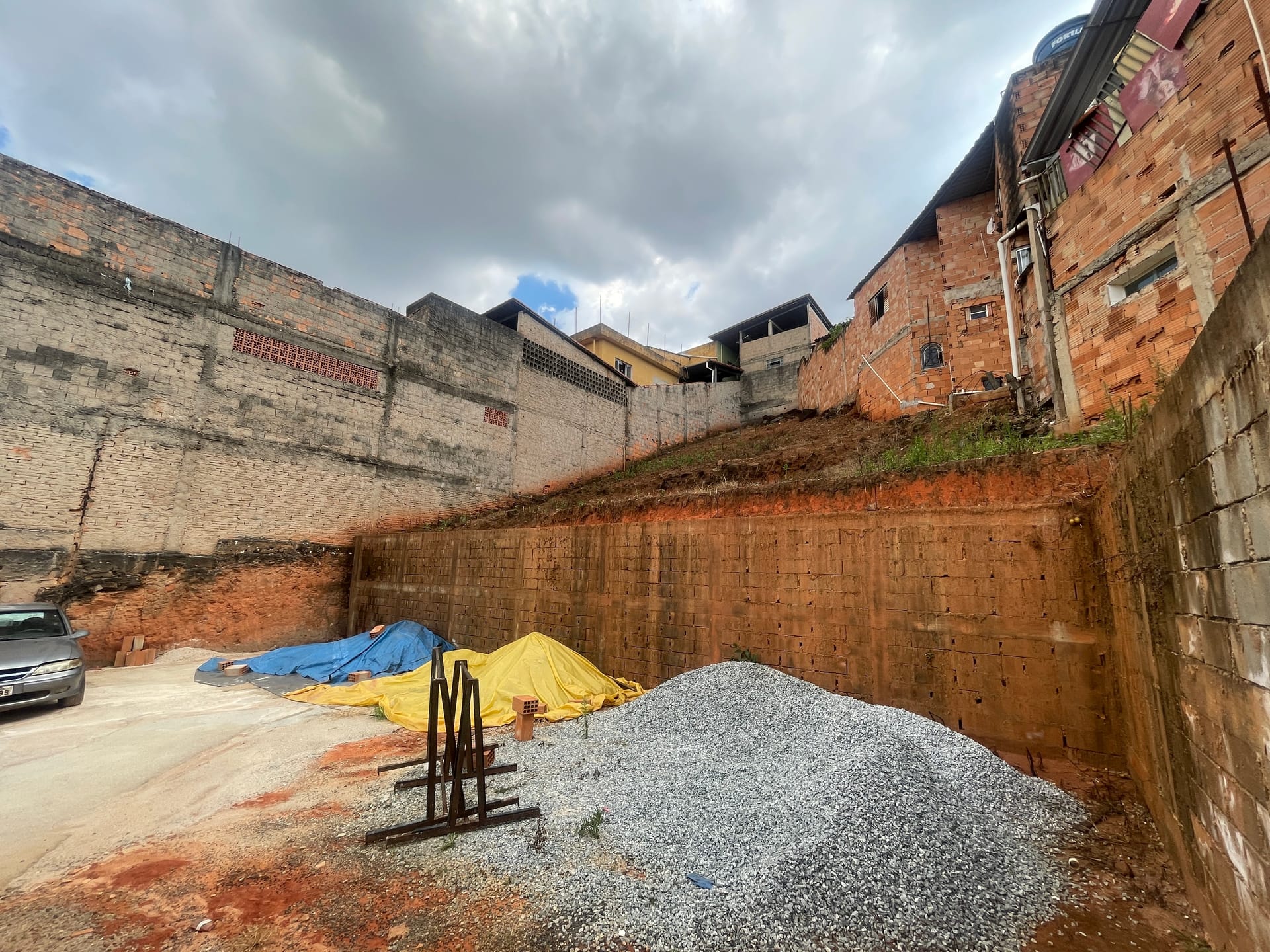 Lote à venda com 408m² no Bairro Glória em Belo Horizonte/MG