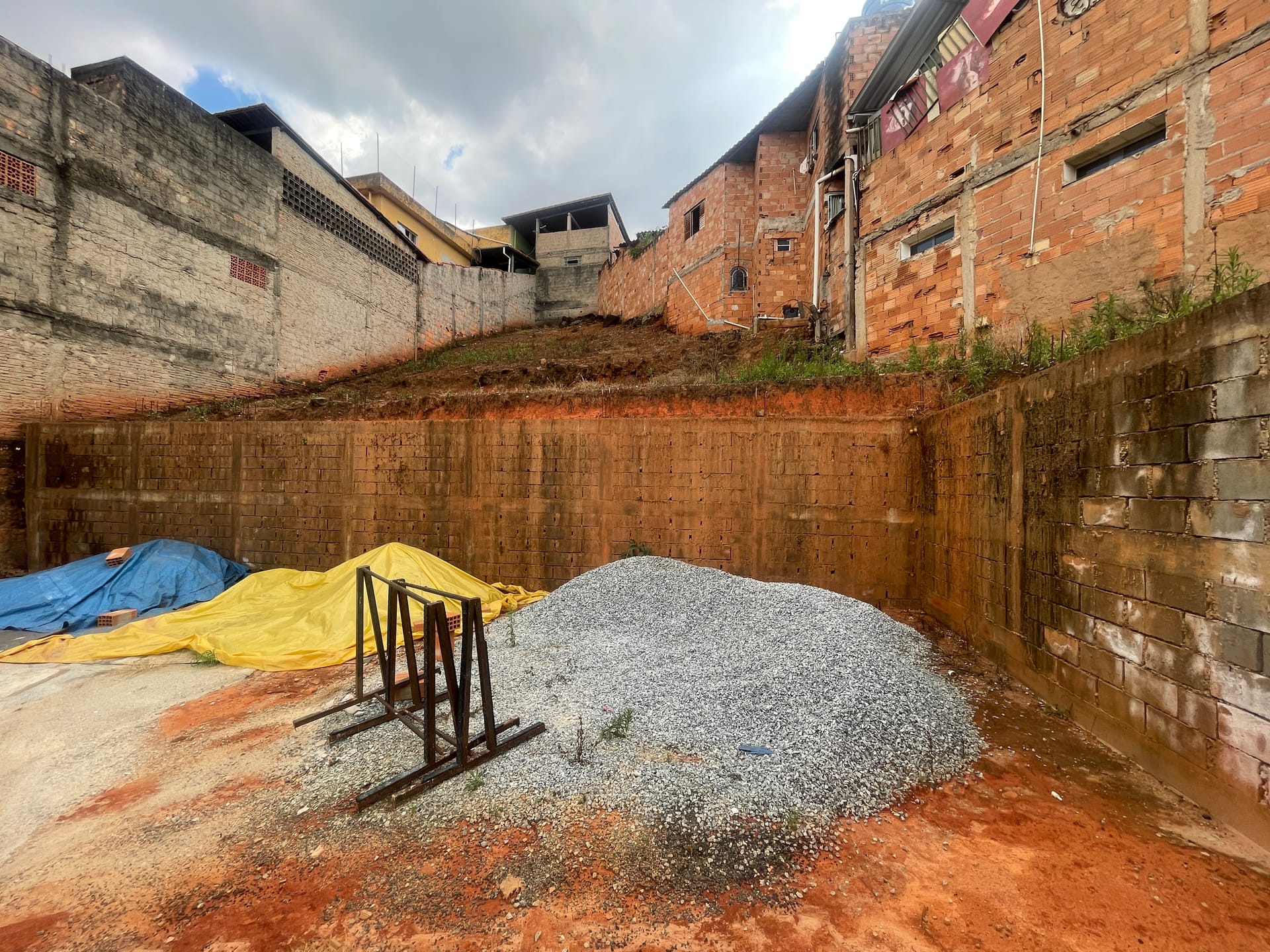 Lote à venda com 408m² no Bairro Glória em Belo Horizonte/MG