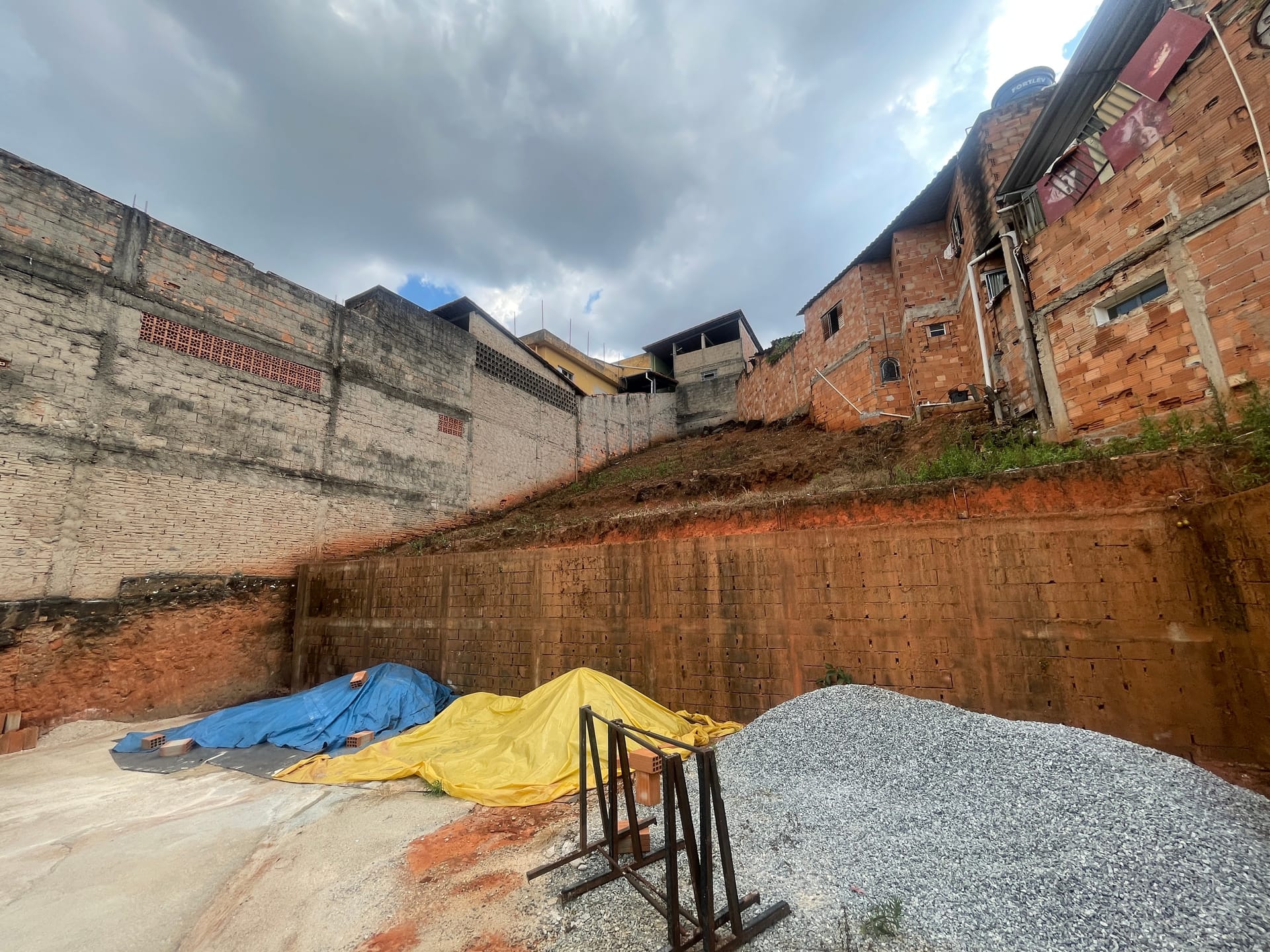 Lote à venda com 408m² no Bairro Glória em Belo Horizonte/MG