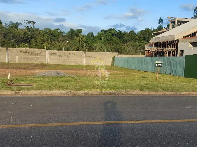 Terreno com 471m², à venda, no bairro Centro em Camboriú