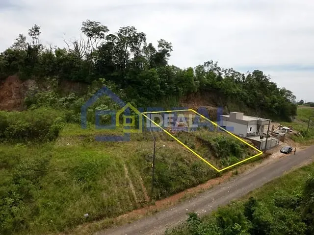 Terreno com 450m², à venda, no bairro Jardim em Concórdia