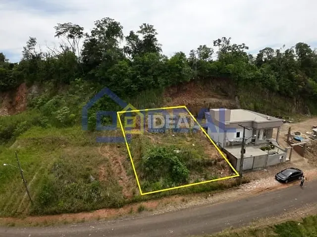Terreno com 450m², à venda, no bairro Jardim em Concórdia