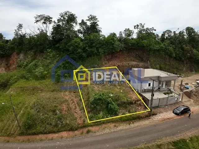 Terreno com 450m², à venda, no bairro Jardim em Concórdia