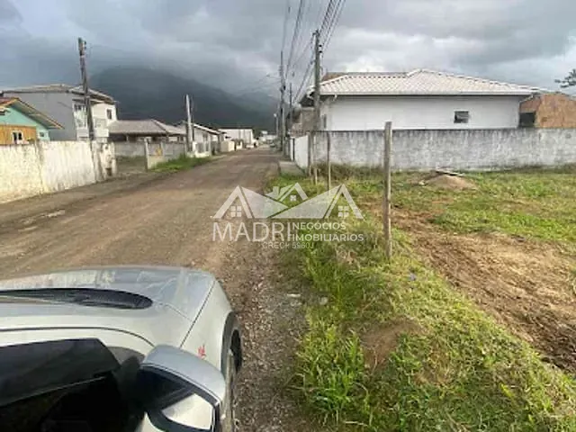 Terreno com 396m², à venda, no bairro Guarda do Cubatão em Palhoça
