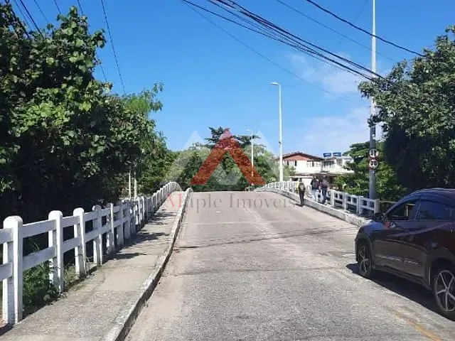 Terreno com 696m², à venda, no bairro Jardim Imbuí em Niterói