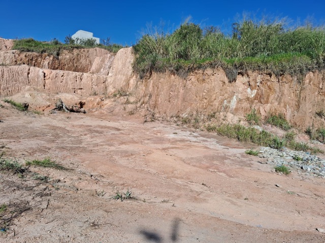 Terreno com 324m², à venda, no bairro Parque Petrópollis em Várzea Paulista