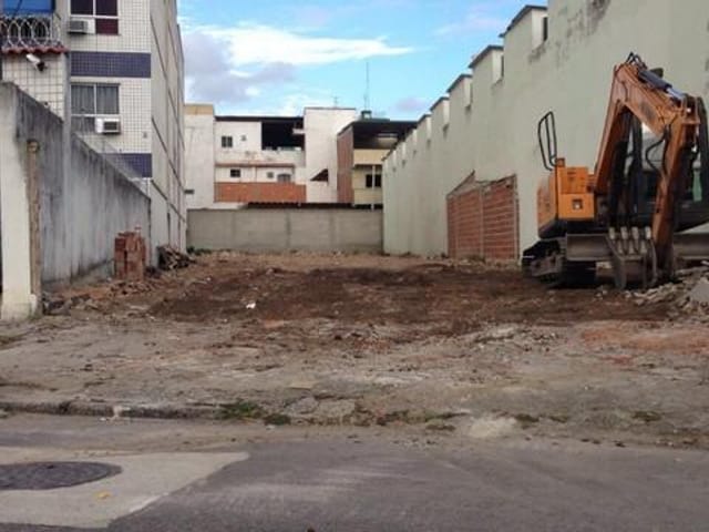 Terreno com 748m², à venda ou para alugar, no bairro Oswaldo Cruz em Rio de Janeiro
