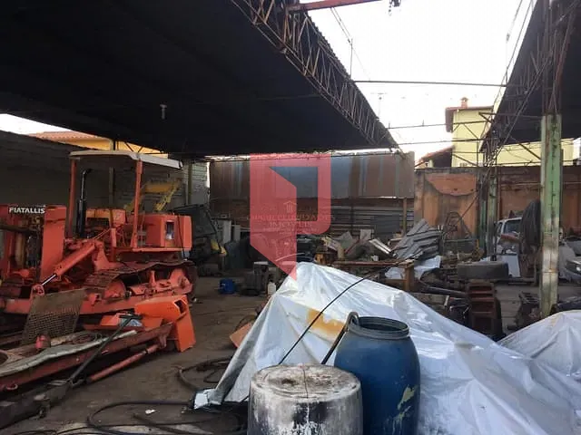Terreno à venda, no bairro Caiçaras em Belo Horizonte