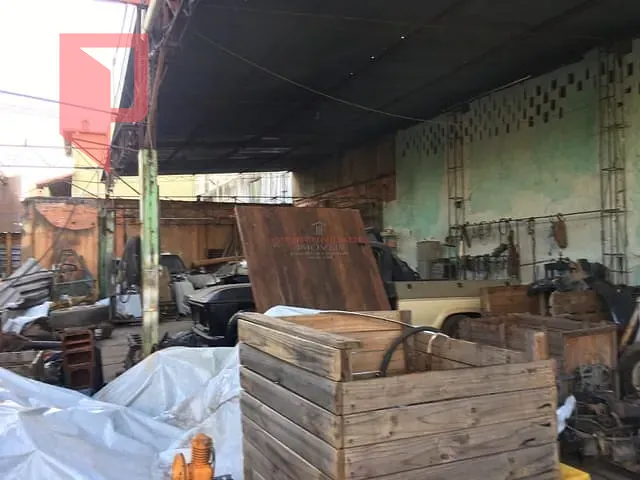 Terreno à venda, no bairro Caiçaras em Belo Horizonte