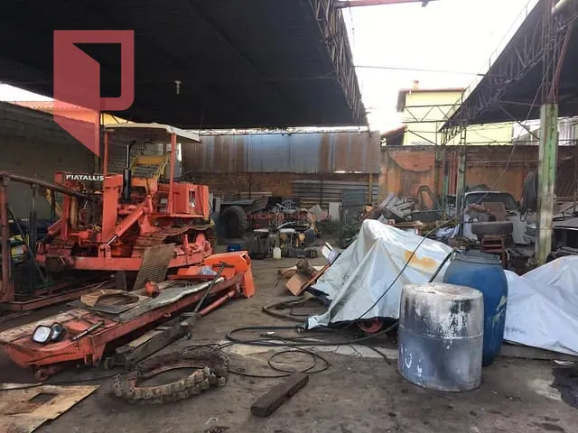 Terreno à venda, no bairro Caiçaras em Belo Horizonte