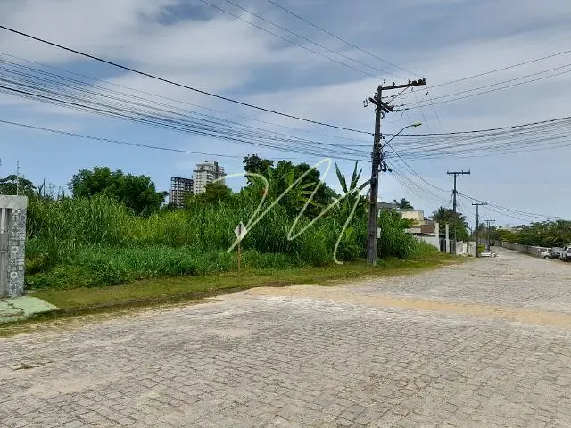 Terreno com 1260m², à venda, no bairro São Francisco em Ilhéus