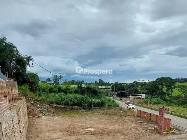 Terreno com 1050m², à venda, no bairro Centro em Corumbá de Goiás