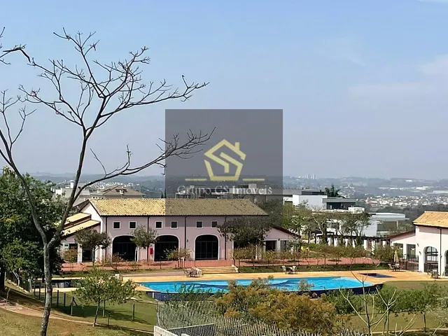 Terreno com 900m², à venda, no bairro Monte Alegre em Vinhedo