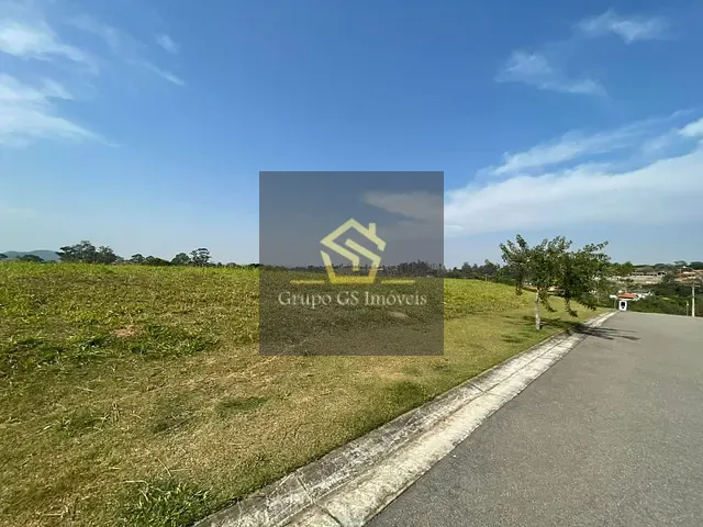 Terreno com 900m², à venda, no bairro Monte Alegre em Vinhedo