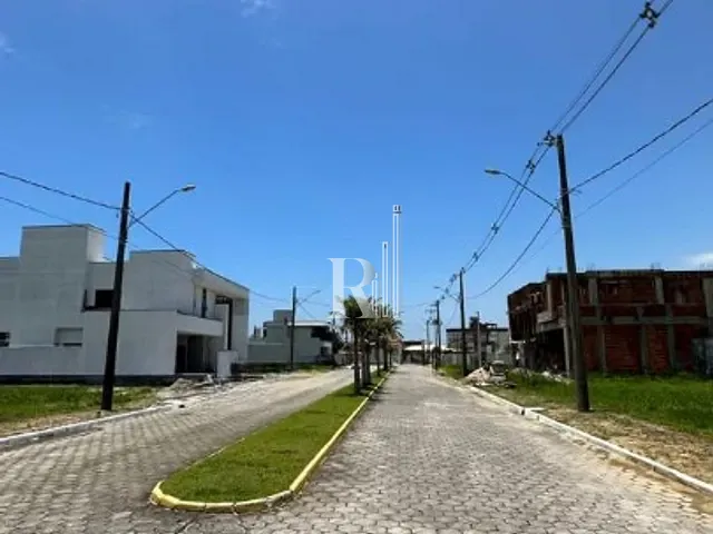 Terreno com 360m², à venda, no bairro XV de Novembro em Tijucas