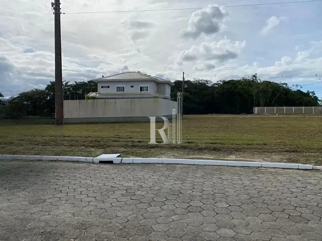 Terreno com 360m², à venda, no bairro XV de Novembro em Tijucas