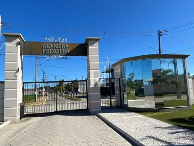 Terreno com 360m², à venda, no bairro XV de Novembro em Tijucas