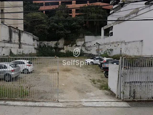 Terreno com 687m², para alugar, no bairro Icaraí em Niterói