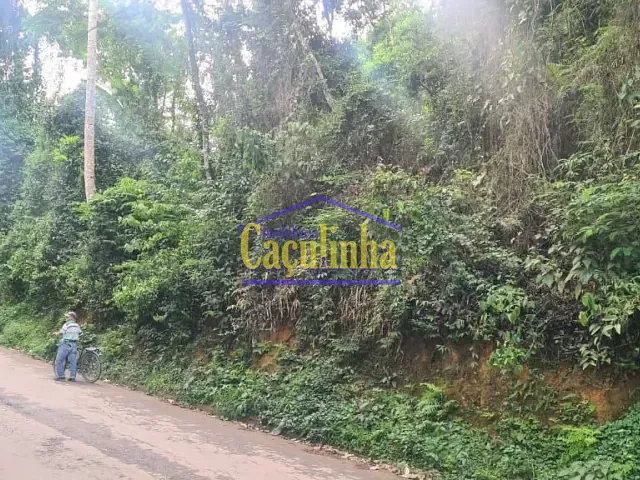 Terreno com 3300m², à venda, no bairro Ipiabas em Barra do Piraí