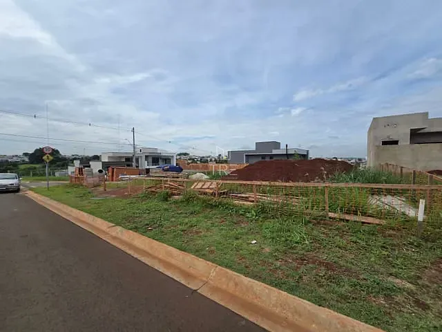 Terreno com 328m², à venda, no bairro Parque Brasil 500 em Paulínia