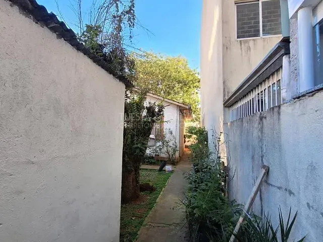 Terreno à venda, no bairro Água Verde em Curitiba