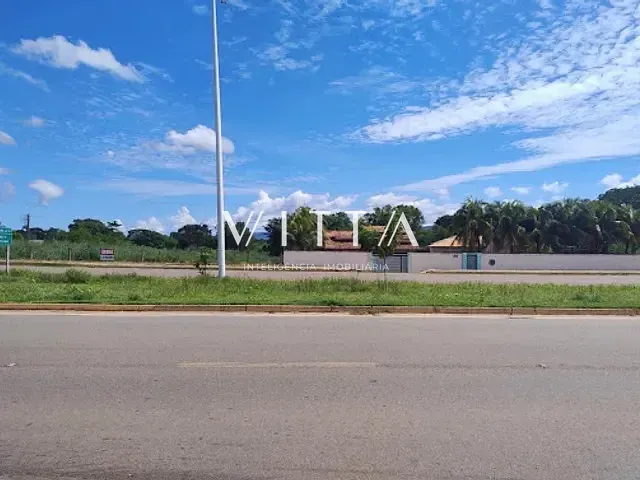 Terreno com 3300m², à venda, no bairro Plano Diretor Norte em Palmas