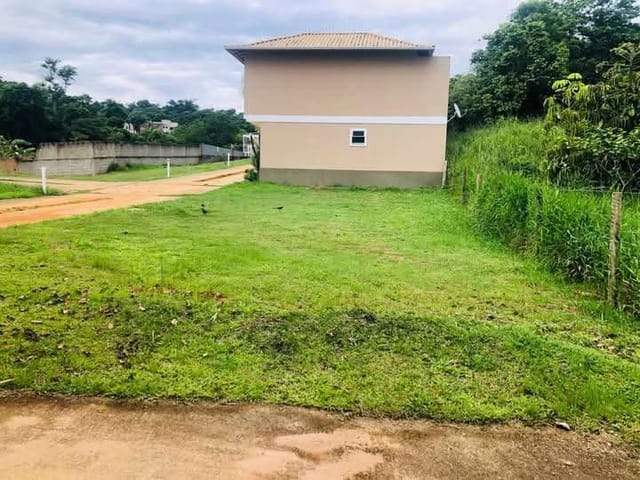 Terreno com 80m², à venda, no bairro Mar do Norte em Rio das Ostras