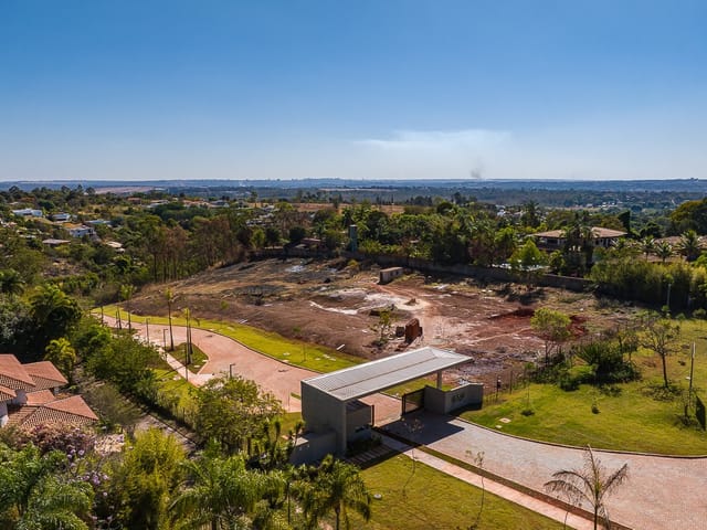 Terreno com 1650m², à venda, no bairro Setor de Mansões Dom Bosco (Lago Sul) em Brasília