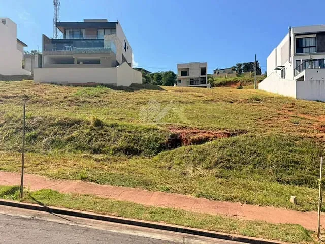 Terreno com 322m², à venda, no bairro Estrela Alta em Juiz de Fora