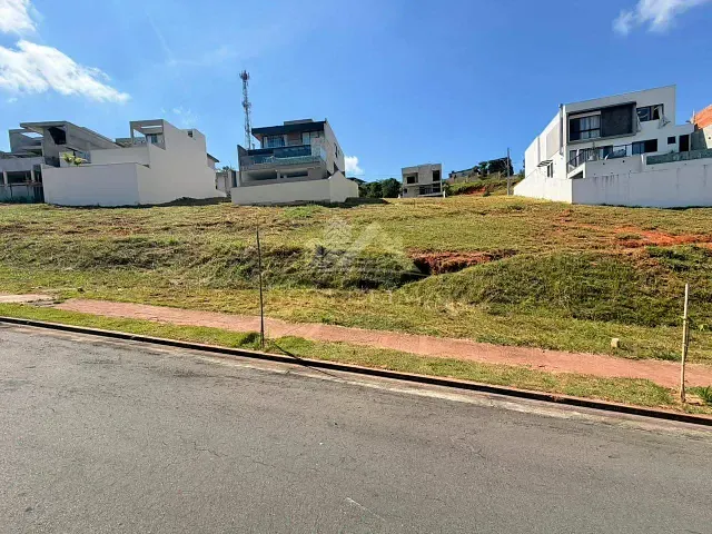 Terreno com 322m², à venda, no bairro Estrela Alta em Juiz de Fora