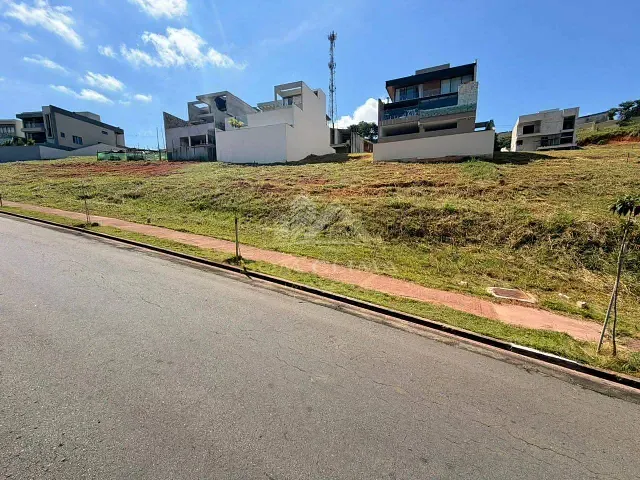 Terreno com 322m², à venda, no bairro Estrela Alta em Juiz de Fora