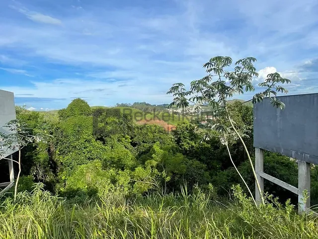 Terreno com 504m², à venda, no bairro Vivendas do Lago em Volta Redonda