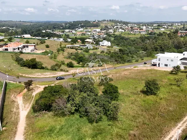 Terreno com 2696m², à venda, no bairro Loteamento Residencial Parque Terras de Santa Cecília em Itu